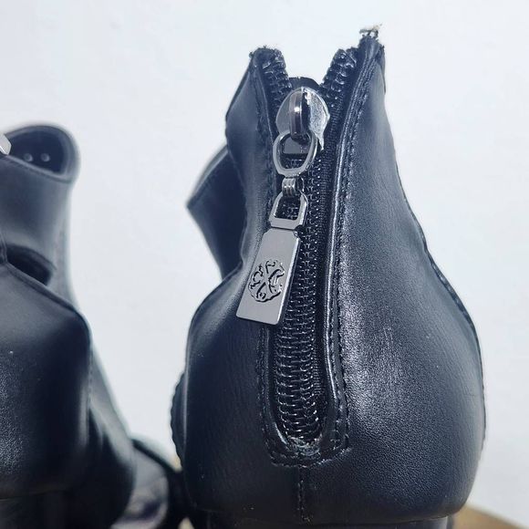 Christian LaCroix Black Block Heel Bootie Perforated Accent Size 8 Women's Heels - Picture 7 of 12